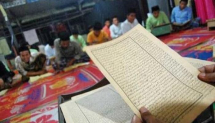 Mengajarkan Agama dan Melakukan Kewajiban Terhadap-Nya